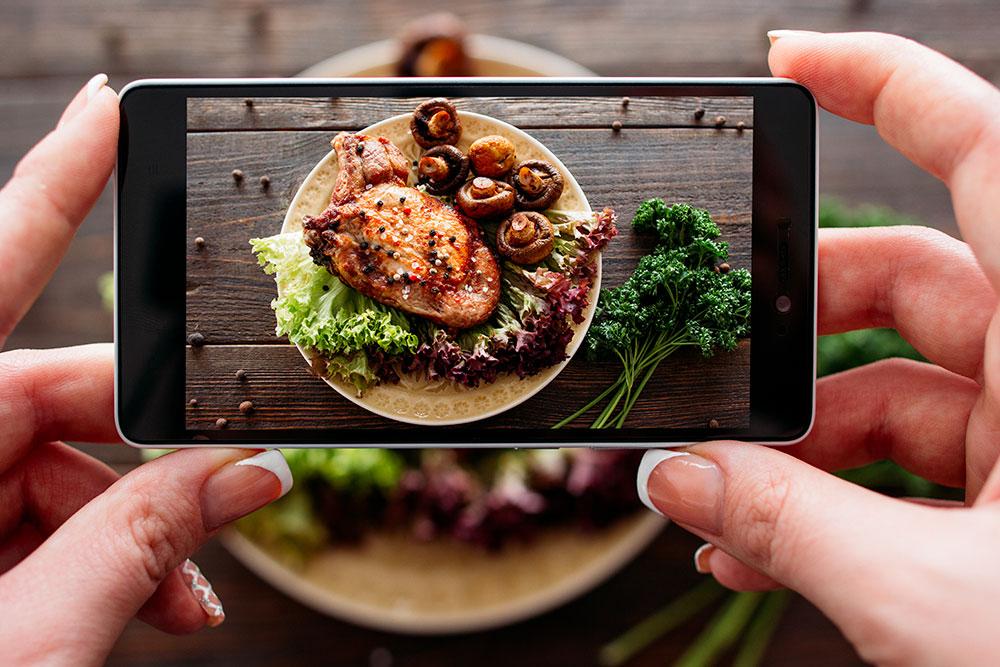 aumentare follower instagram smartphone
